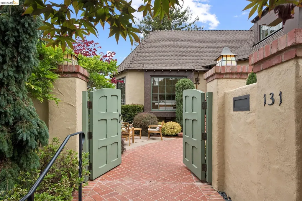 131 Montrose Road Berkeley CA 94707