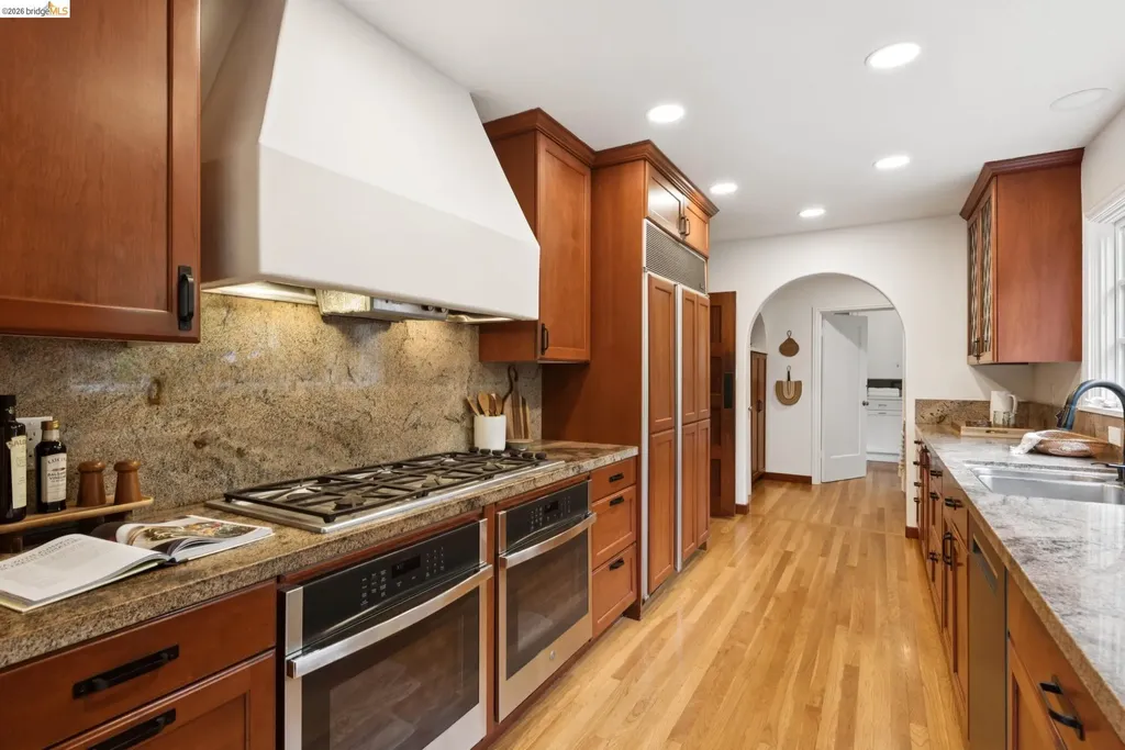 131 Montrose Road Berkeley CA 94707