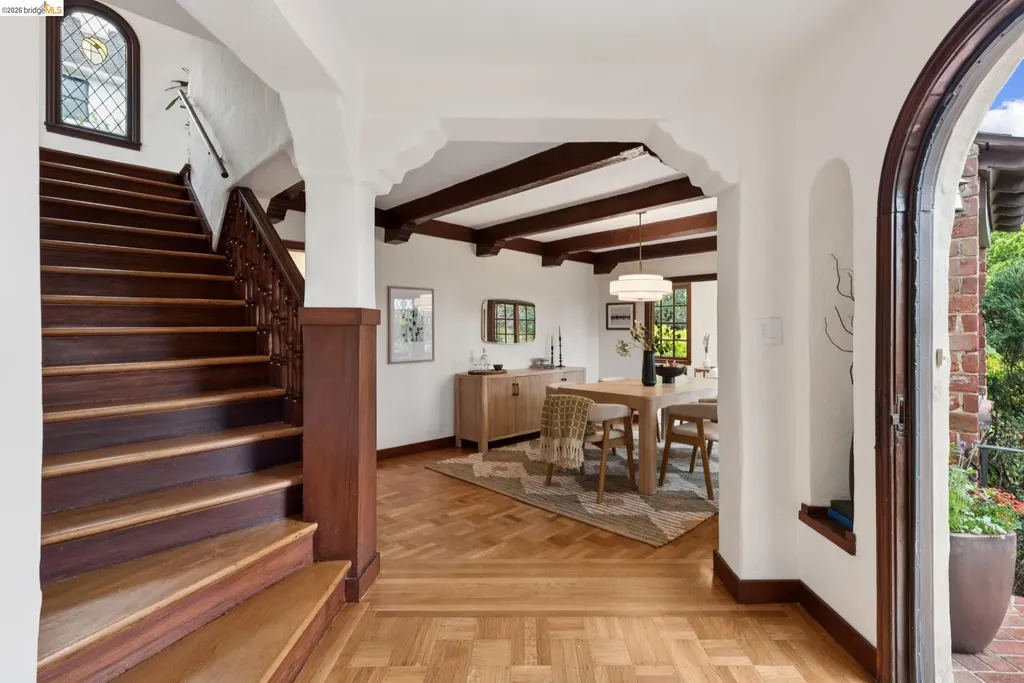 131 Montrose Road Berkeley CA 94707