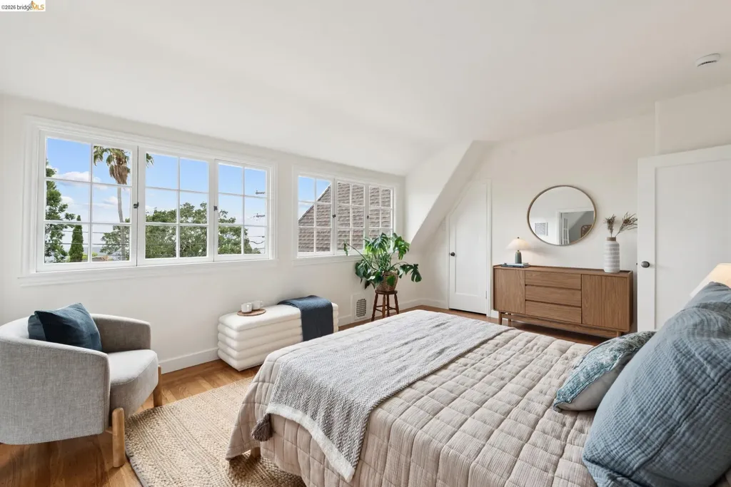 131 Montrose Road Berkeley CA 94707