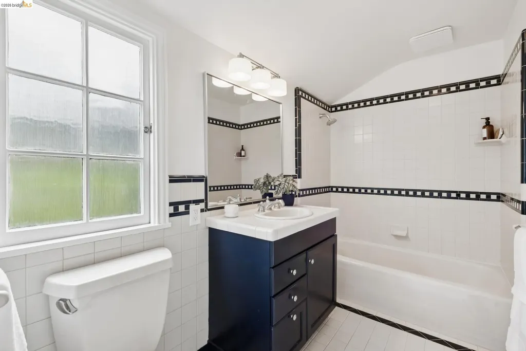 131 Montrose Road Berkeley CA 94707