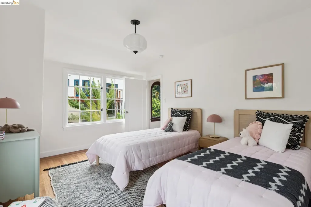131 Montrose Road Berkeley CA 94707