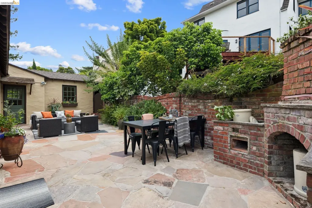 131 Montrose Road Berkeley CA 94707