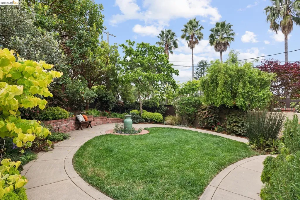 131 Montrose Road Berkeley CA 94707