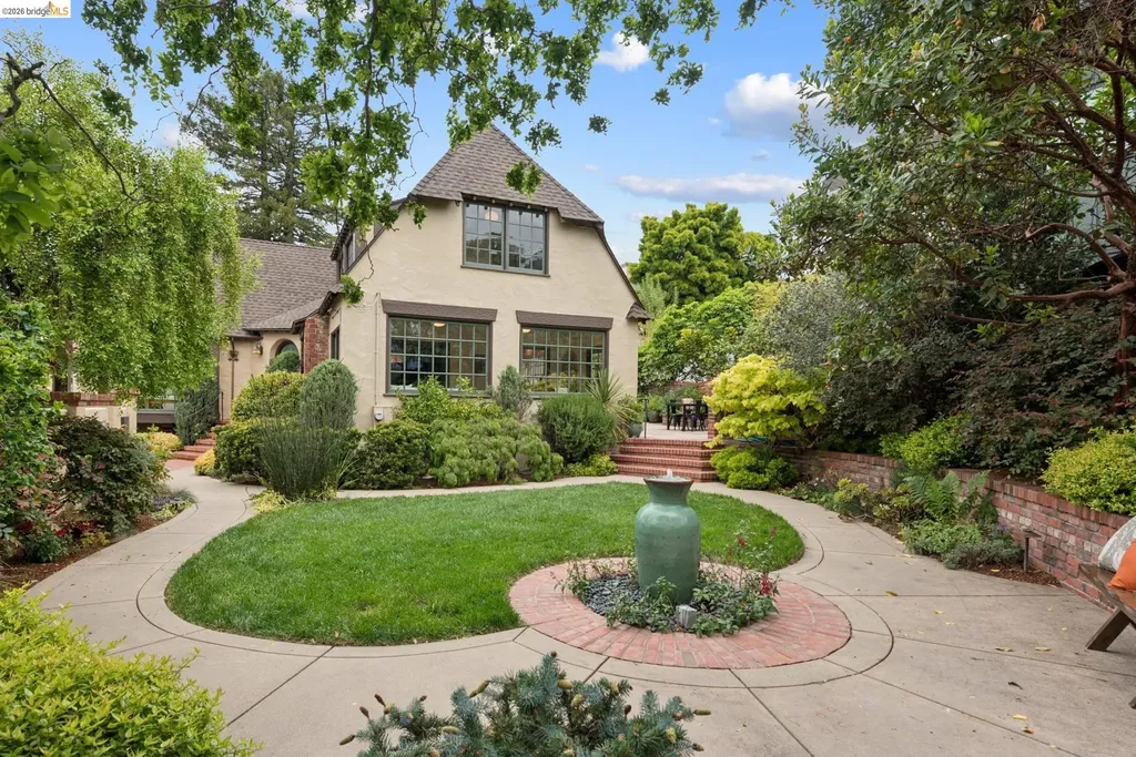 131 Montrose Road Berkeley CA 94707
