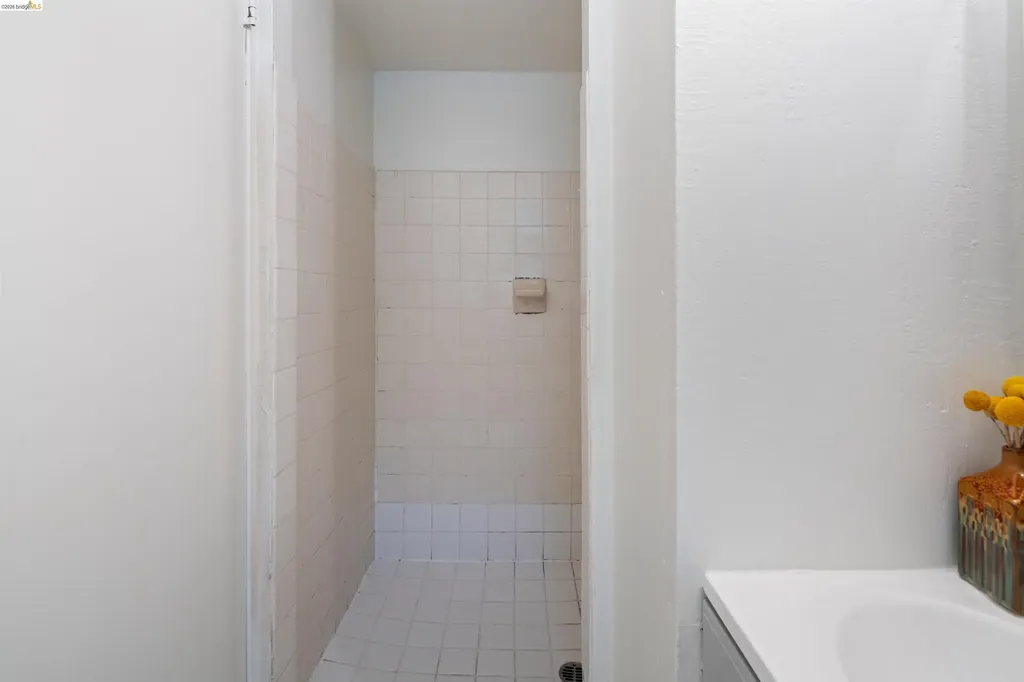5941 Harbor View Avenue San Pablo CA 94806