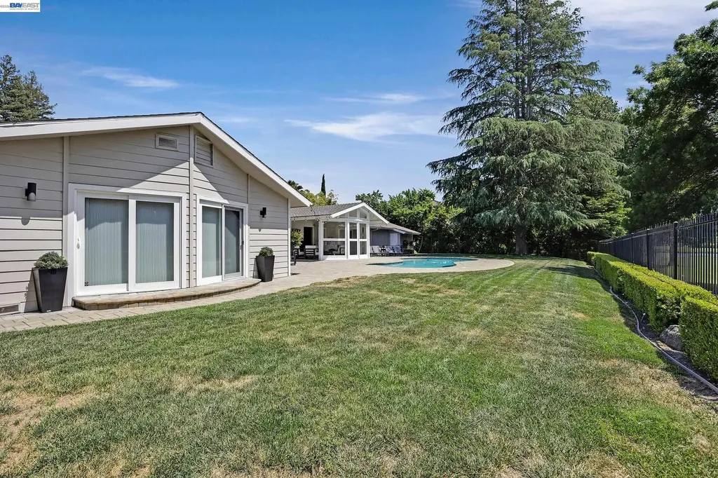 3144 Roundhill Road Alamo CA 94507