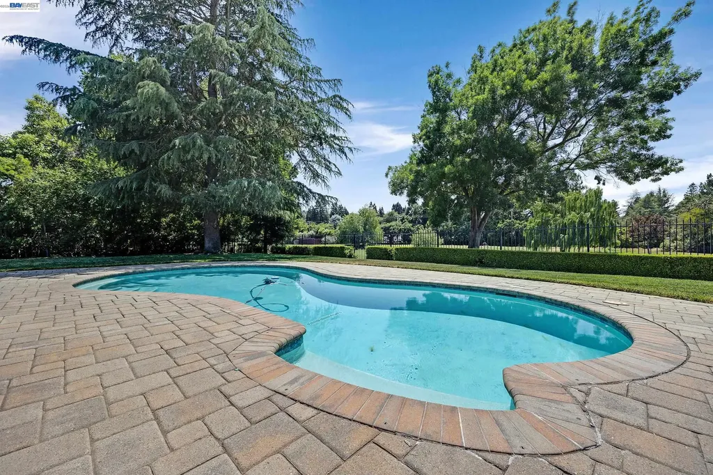 3144 Roundhill Road Alamo CA 94507