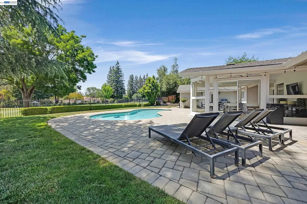 3144 Roundhill Road Alamo CA 94507
