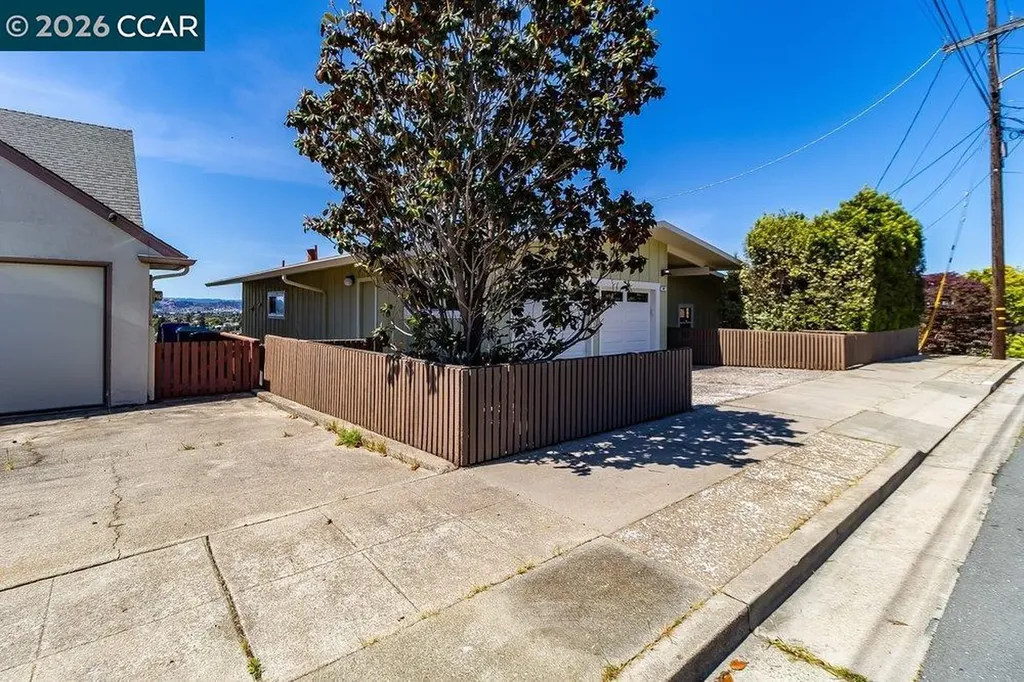 687 Sonoma Street Richmond CA 94805