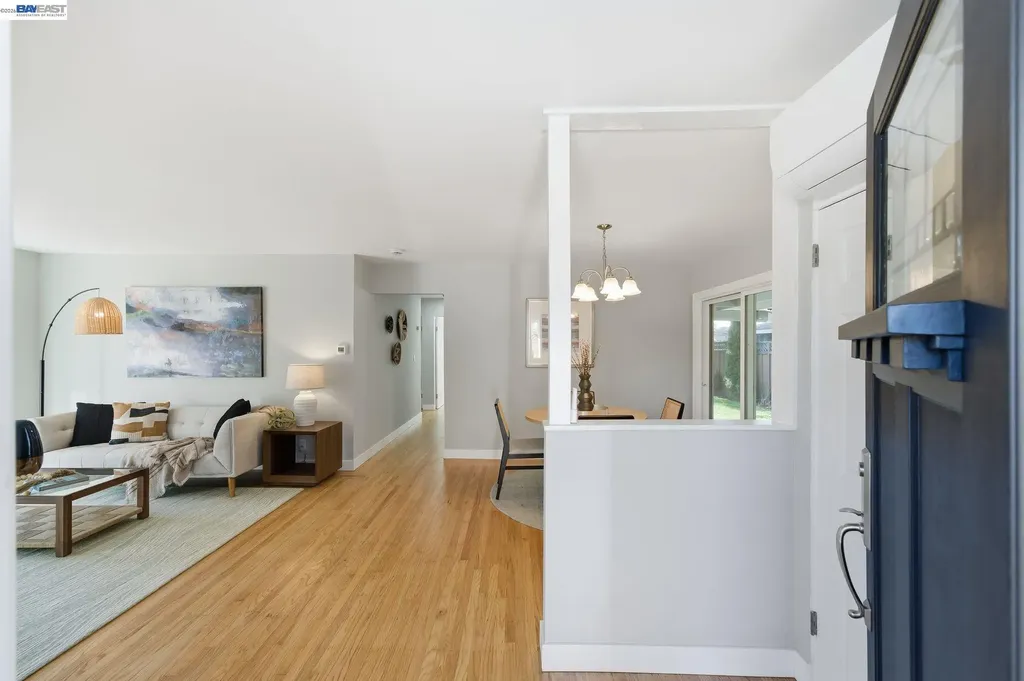 31139 Chicoine Avenue Hayward CA 94544