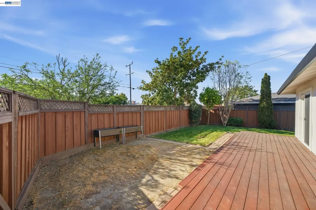 31139 Chicoine Avenue Hayward CA 94544