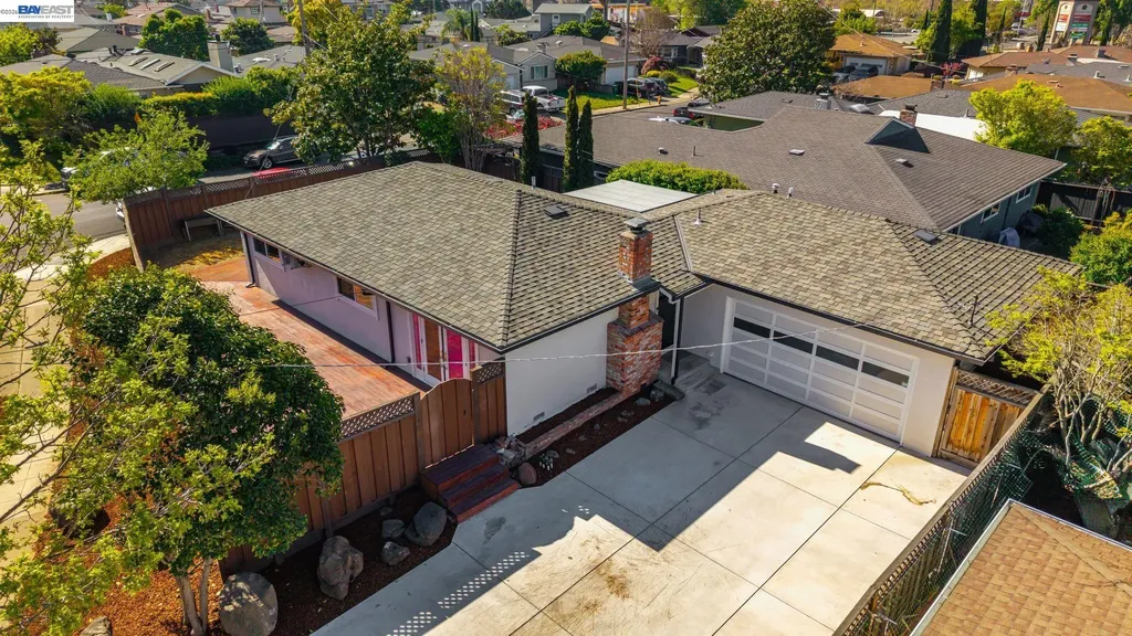 31139 Chicoine Avenue Hayward CA 94544