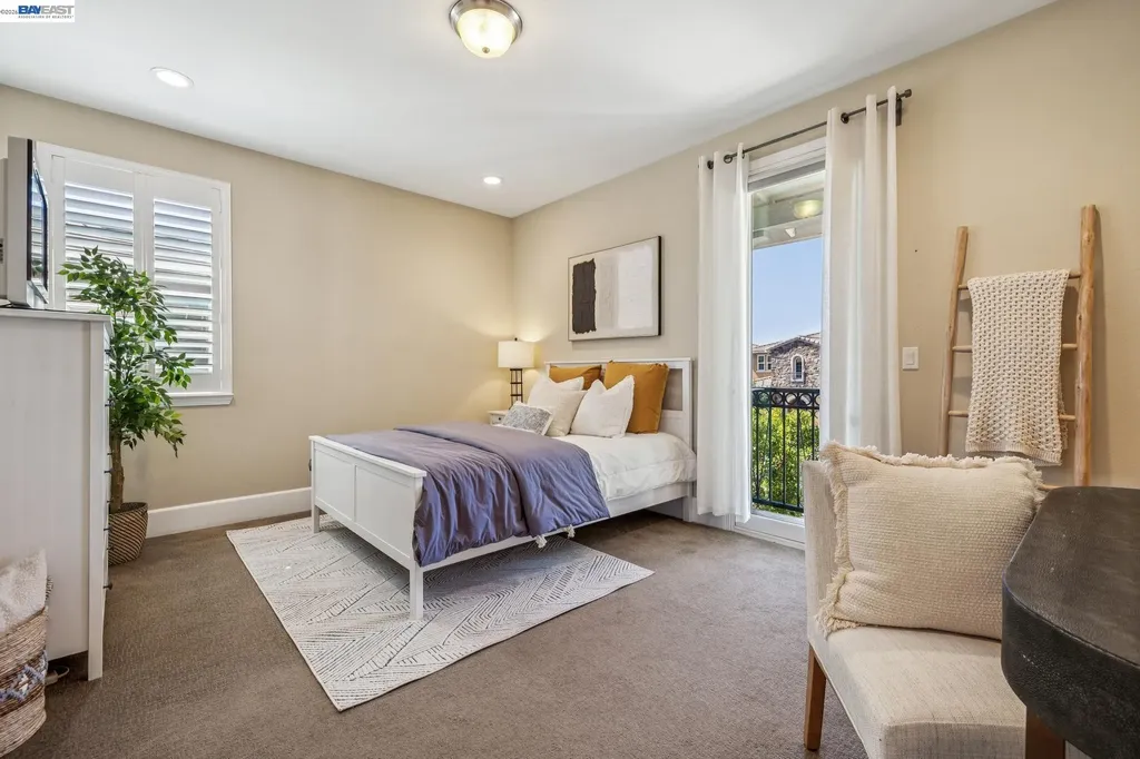 66 Adair Way Hayward CA 94542