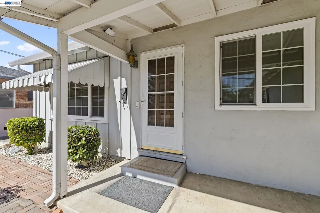 40272 Davis Street Fremont CA 94538
