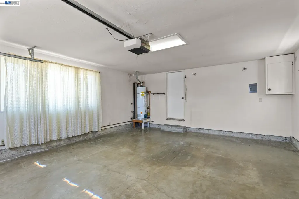 40272 Davis Street Fremont CA 94538