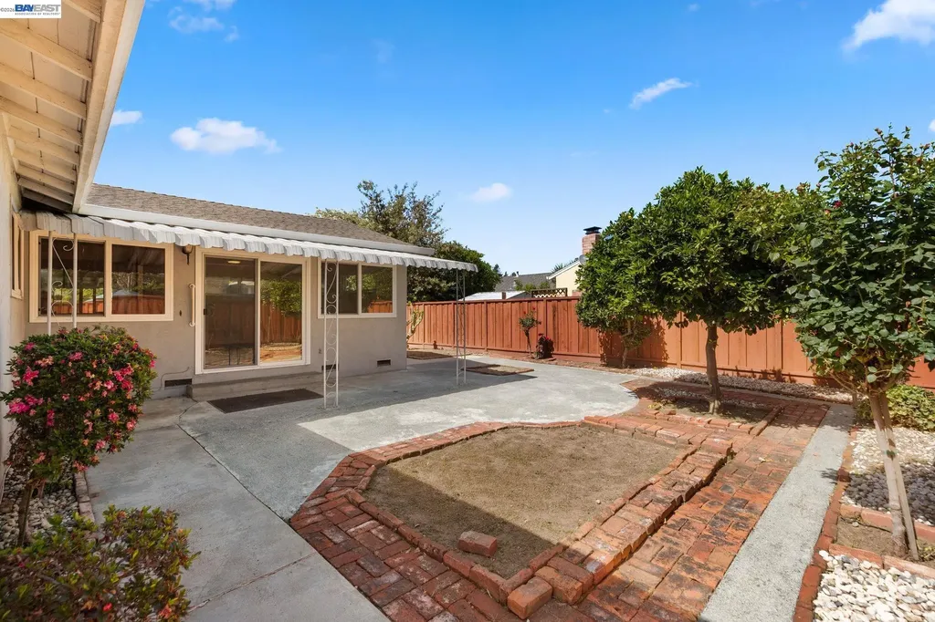 40272 Davis Street Fremont CA 94538