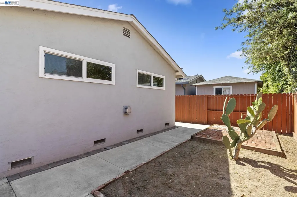 40272 Davis Street Fremont CA 94538