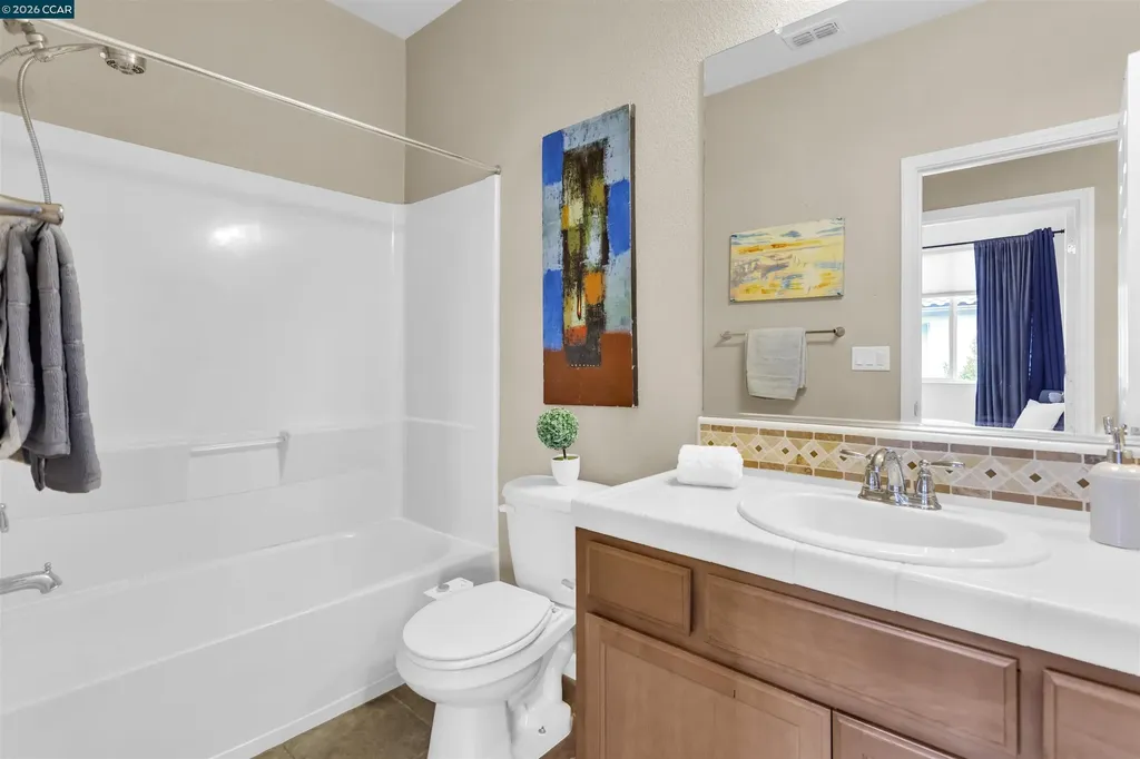 385 Gabiano Court Vacaville CA 95687