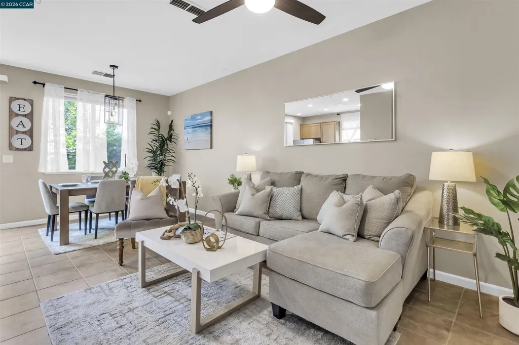 385 Gabiano Court Vacaville CA 95687