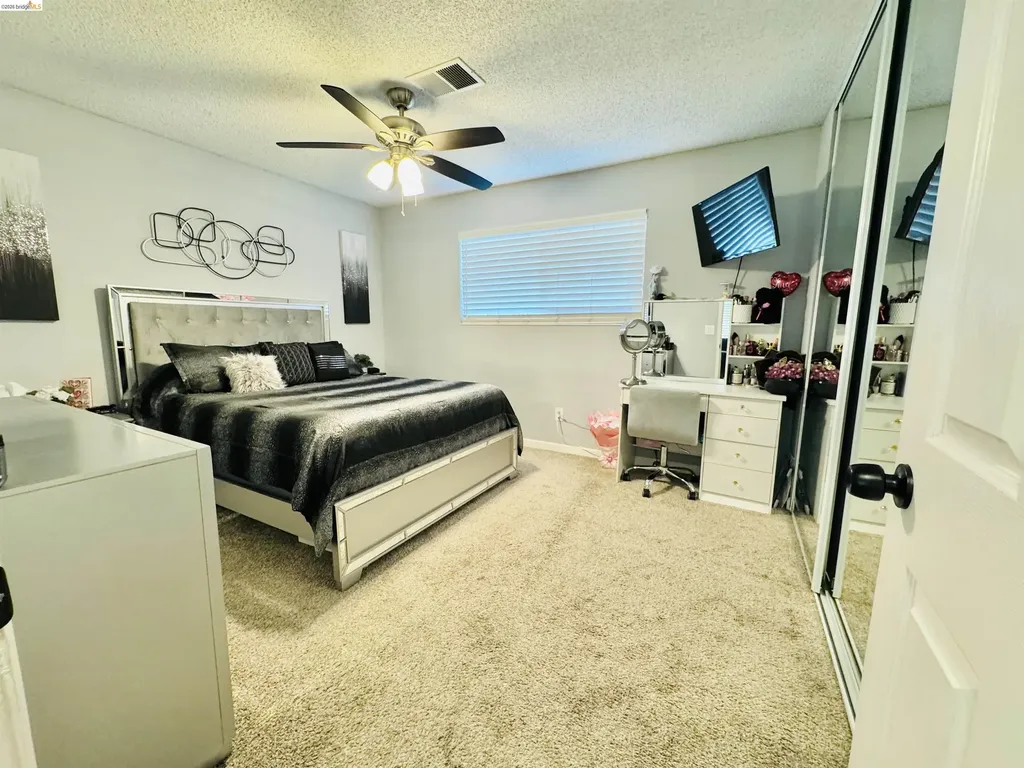 19 Huntington Circle Pittsburg CA 94565