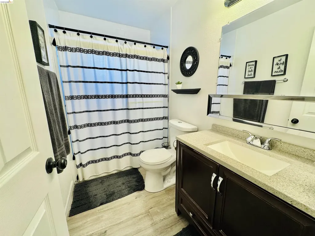 19 Huntington Circle Pittsburg CA 94565