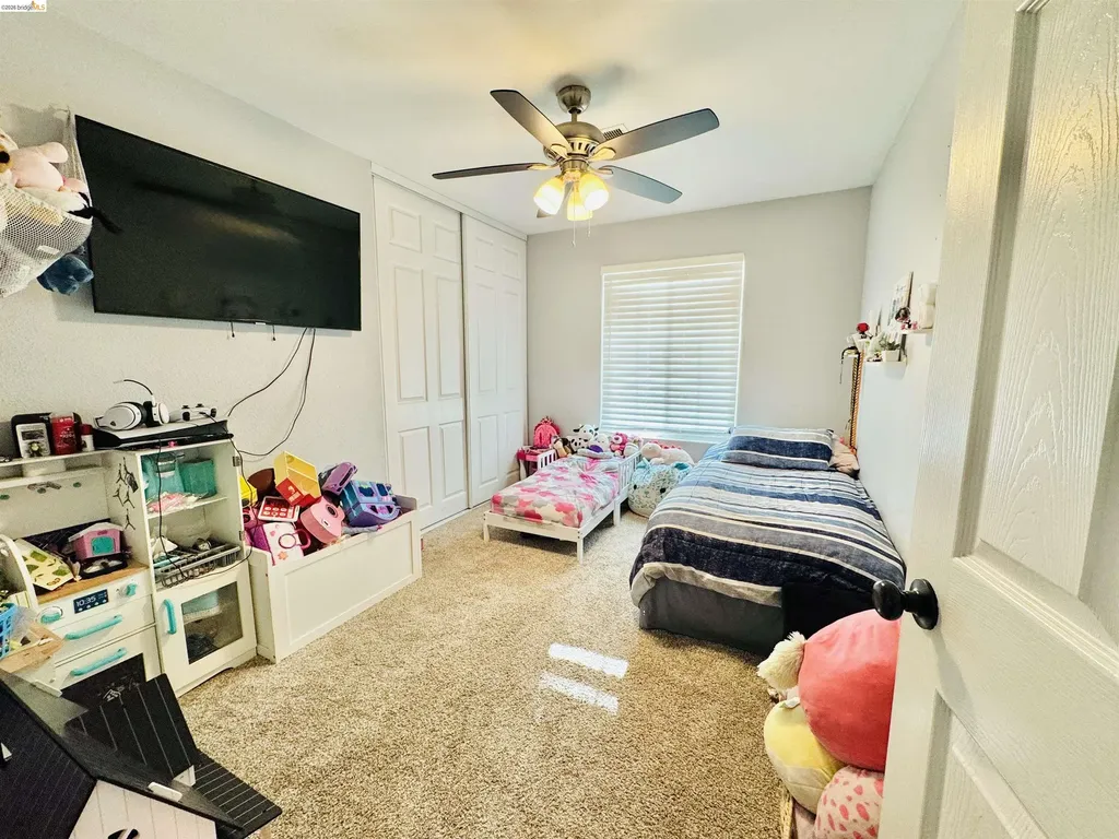 19 Huntington Circle Pittsburg CA 94565