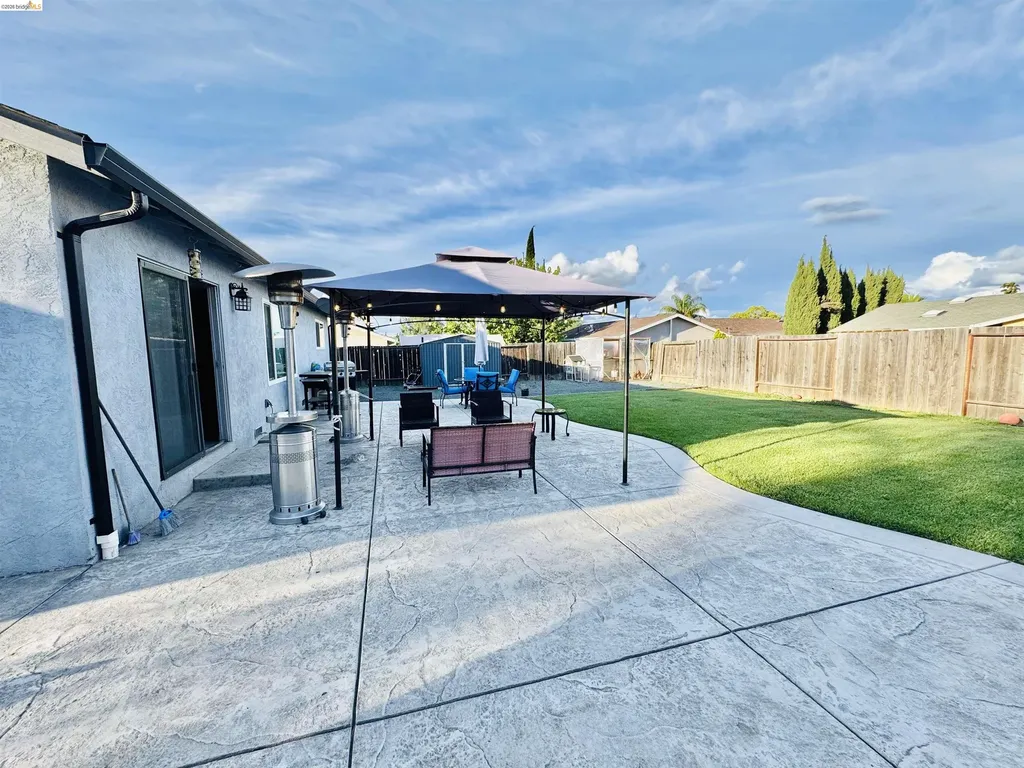 19 Huntington Circle Pittsburg CA 94565