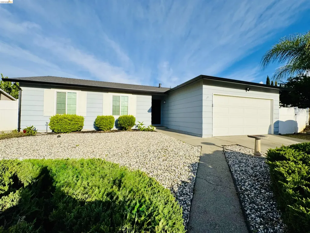 19 Huntington Circle Pittsburg CA 94565