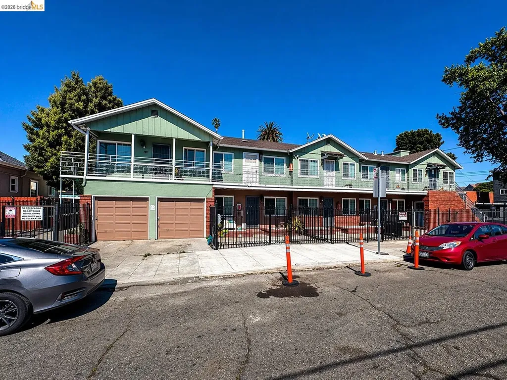 3114 Ashbrook Court Oakland CA 94601