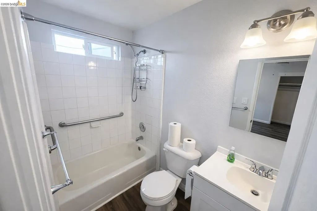 3114 Ashbrook Court Oakland CA 94601