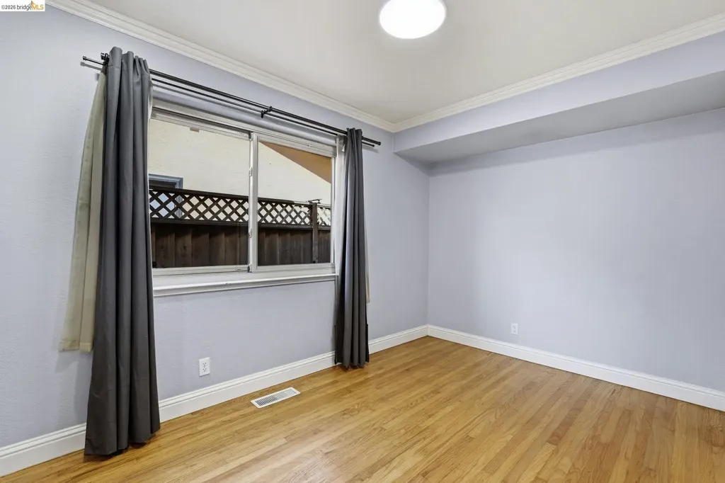 3305 Fir Avenue Alameda CA 94502