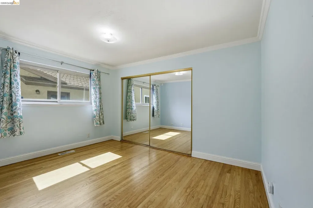 3305 Fir Avenue Alameda CA 94502