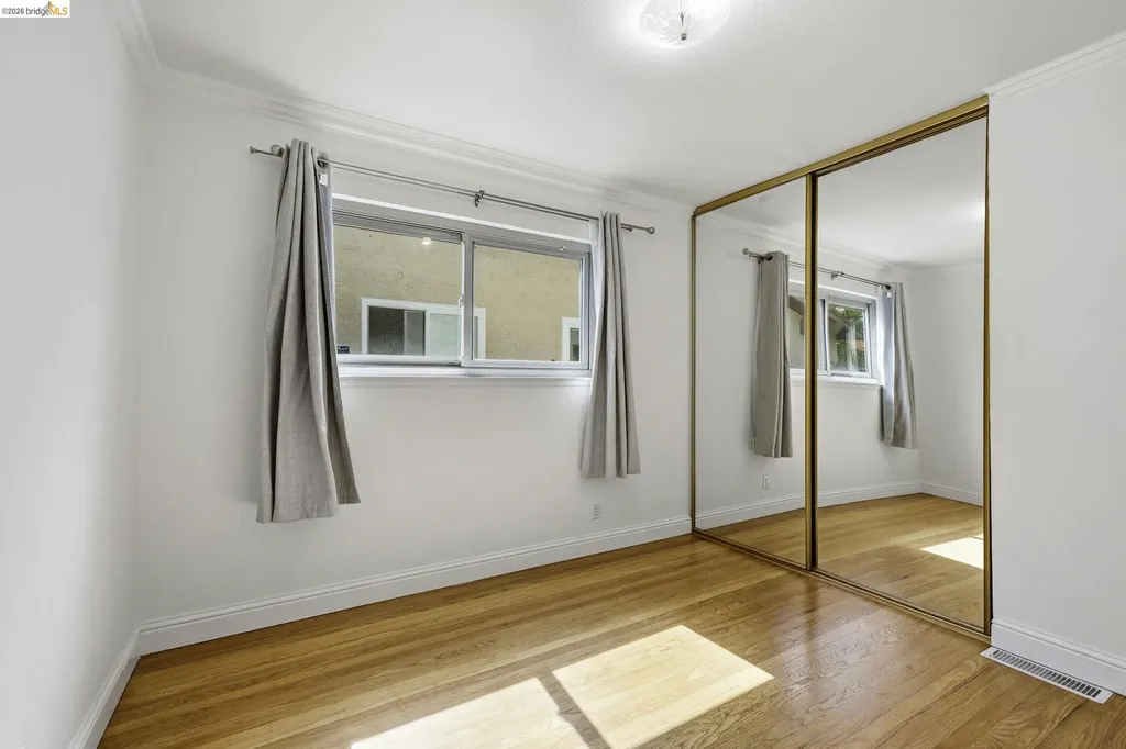 3305 Fir Avenue Alameda CA 94502