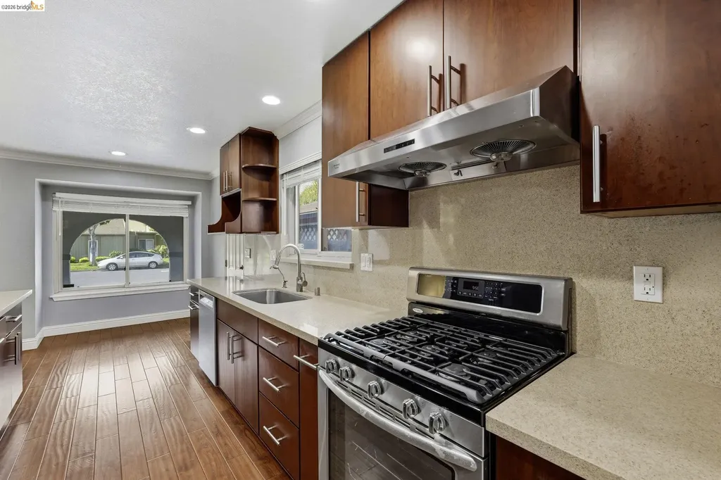 3305 Fir Avenue Alameda CA 94502