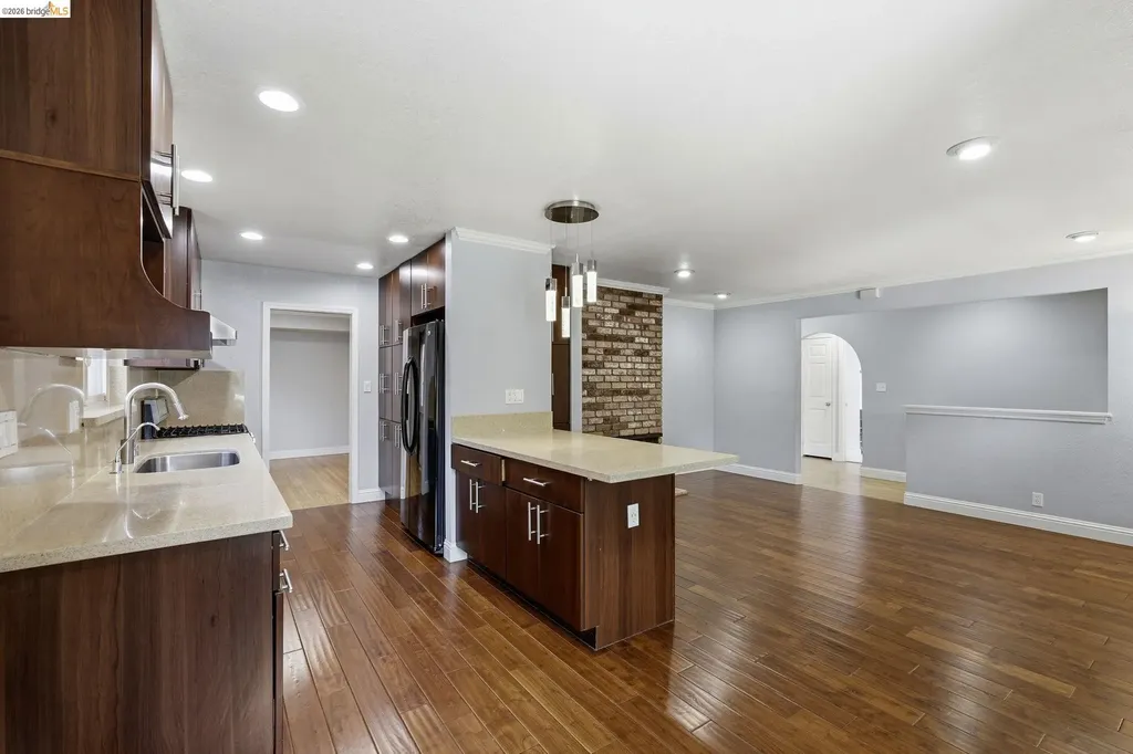 3305 Fir Avenue Alameda CA 94502