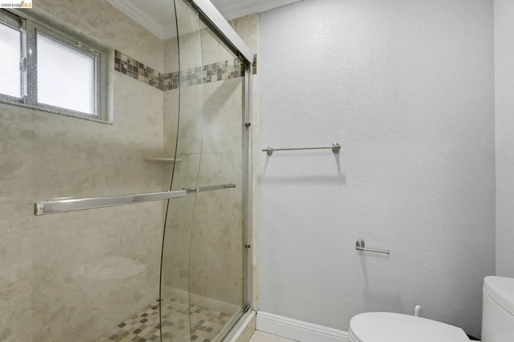 3305 Fir Avenue Alameda CA 94502