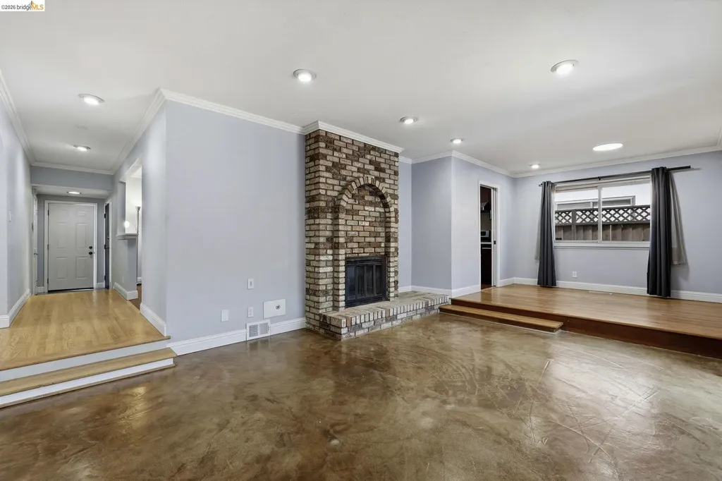 3305 Fir Avenue Alameda CA 94502