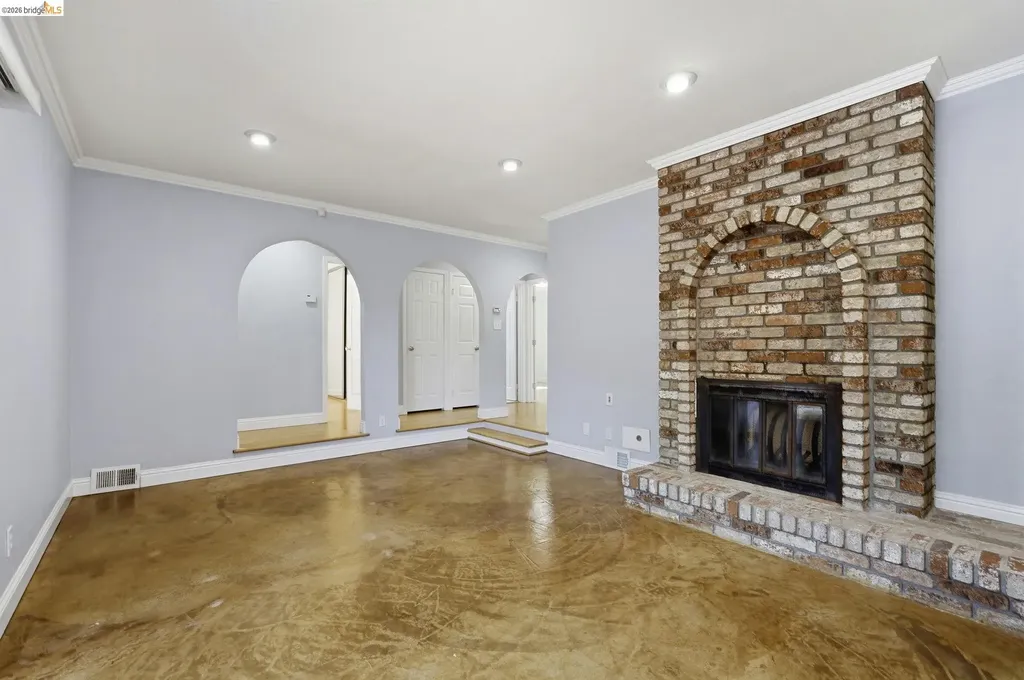 3305 Fir Avenue Alameda CA 94502