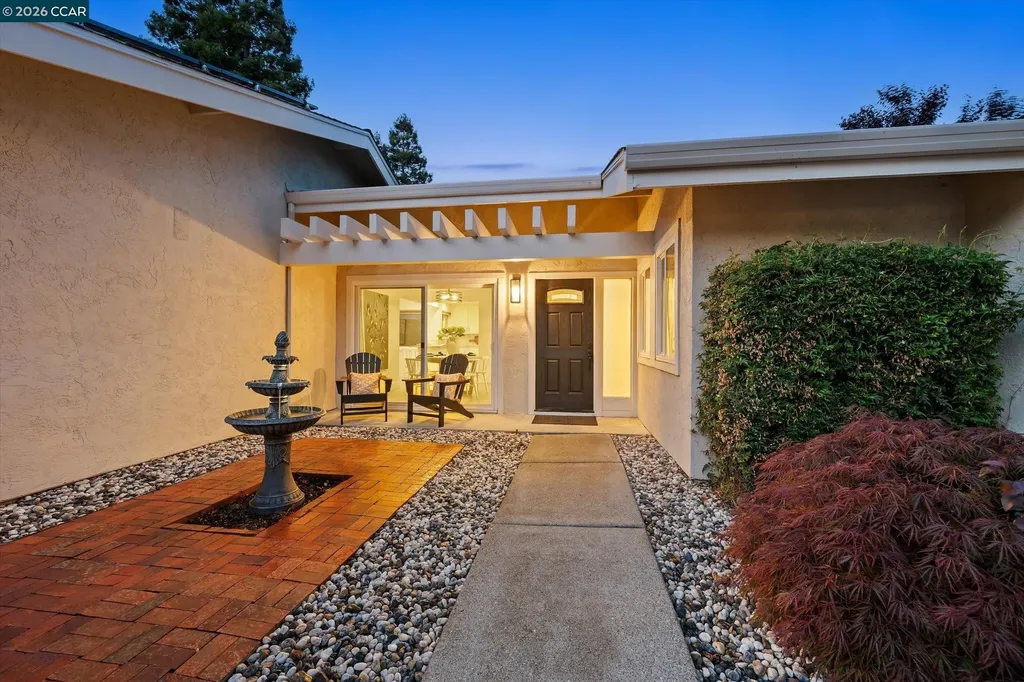 1113 Delta Way Danville CA 94526