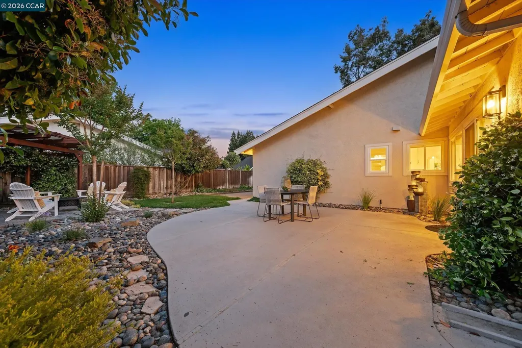 1113 Delta Way Danville CA 94526