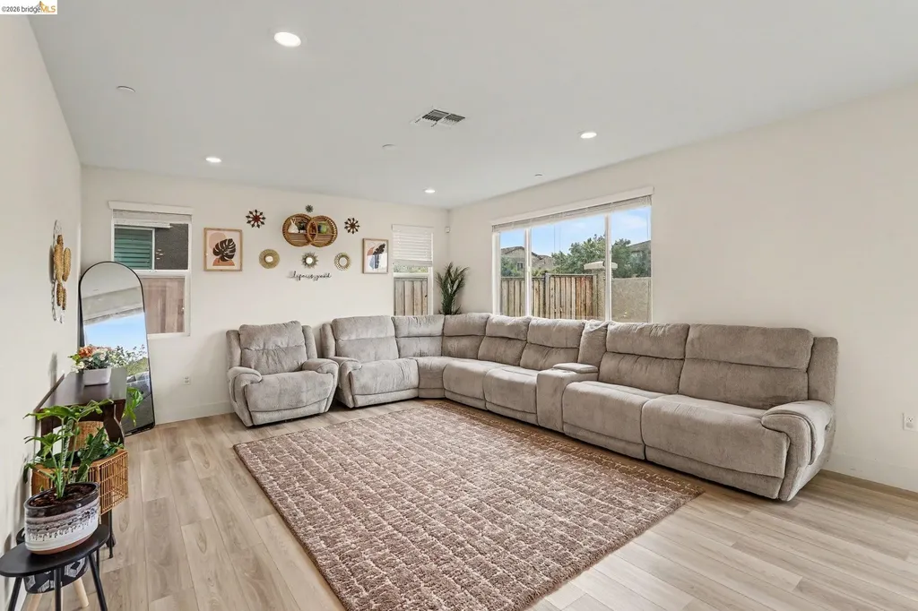 225 Cold Creek Drive Oakley CA 94561