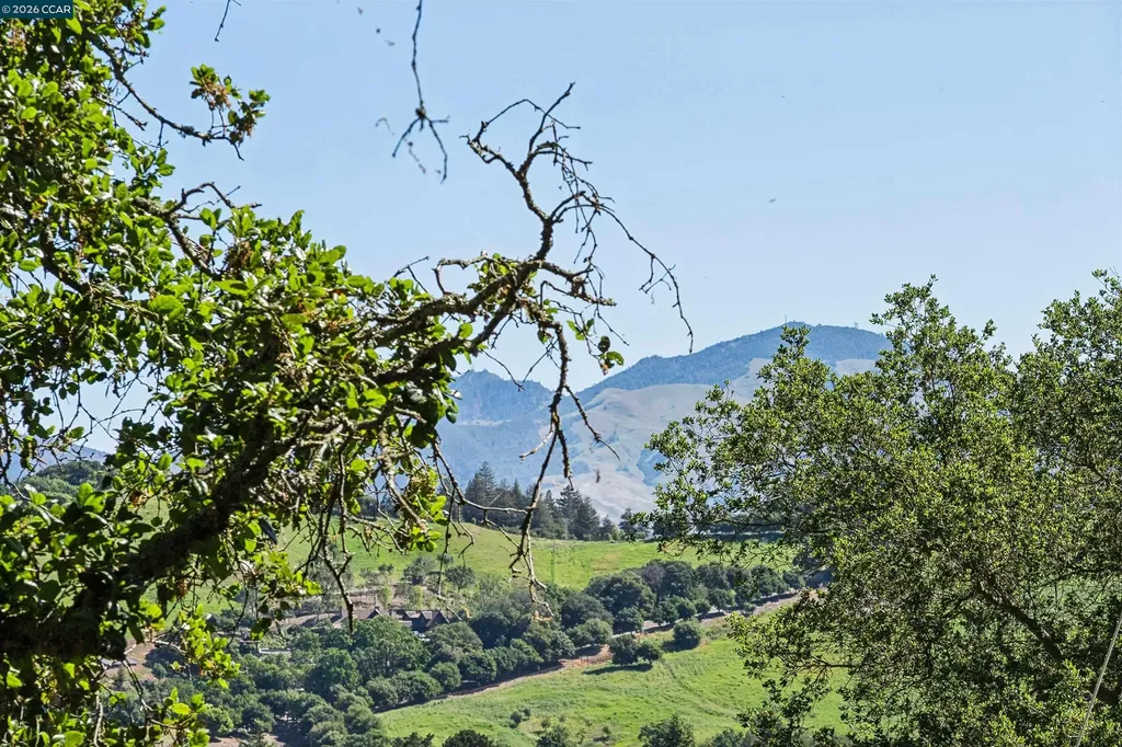 3391 Woodview Drive Lafayette CA 94549