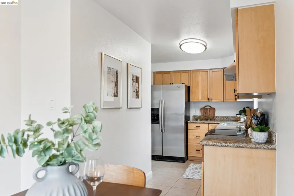 77 Fairmount Avenue Oakland CA 94611