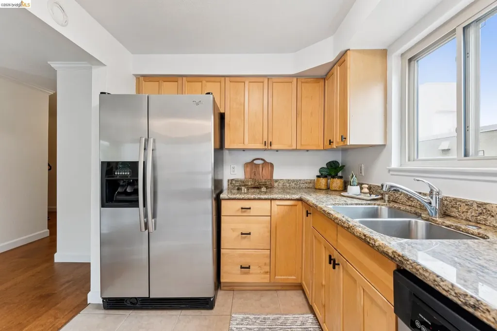 77 Fairmount Avenue Oakland CA 94611
