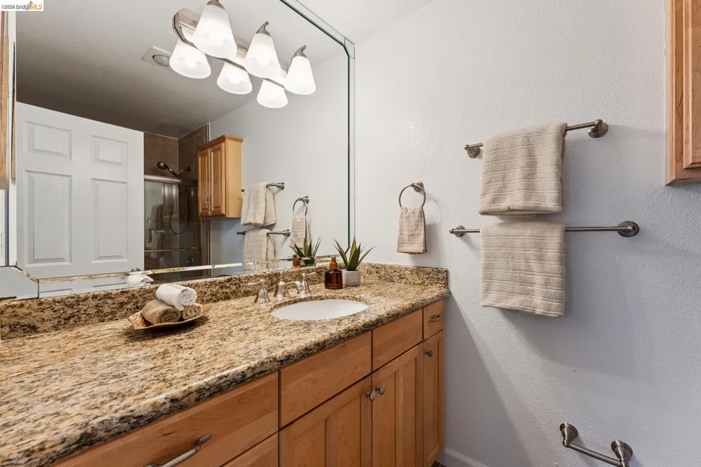 77 Fairmount Avenue Oakland CA 94611