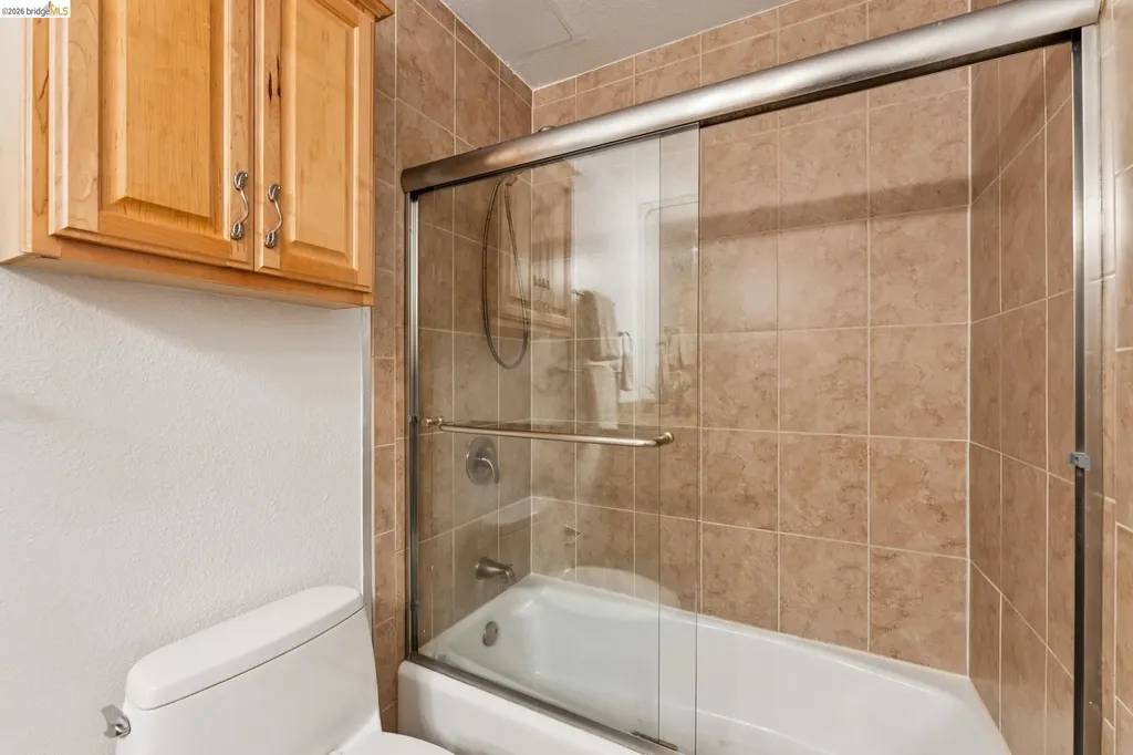 77 Fairmount Avenue Oakland CA 94611