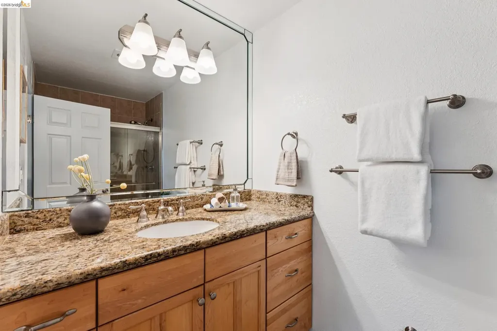 77 Fairmount Avenue Oakland CA 94611