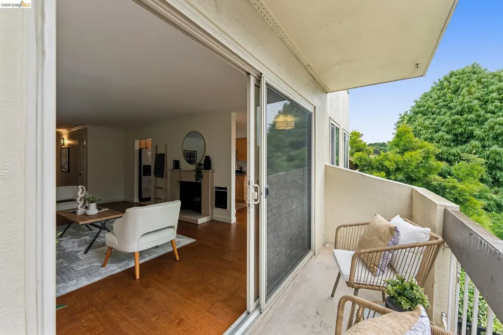 77 Fairmount Avenue Oakland CA 94611