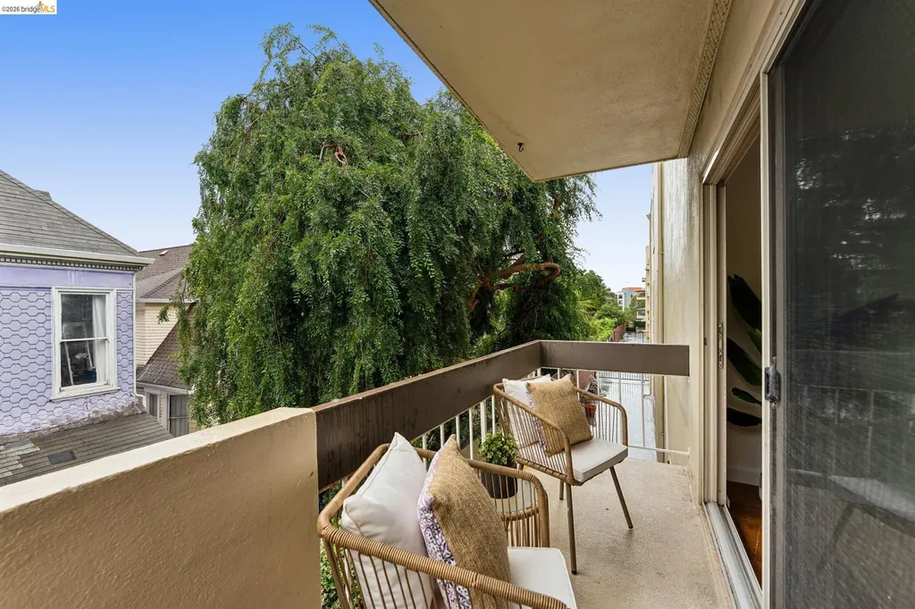 77 Fairmount Avenue Oakland CA 94611